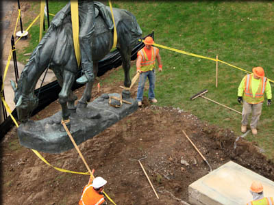 Lincoln Statue Move
