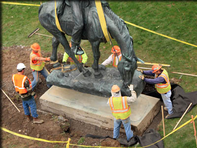 Lincoln Statue Move