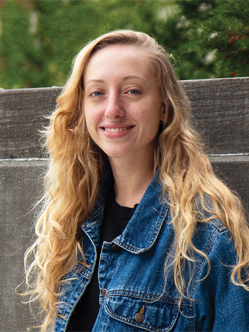 headshot of abigail glenn