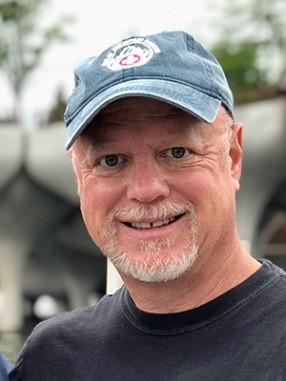 headshot of robert malmsheimer