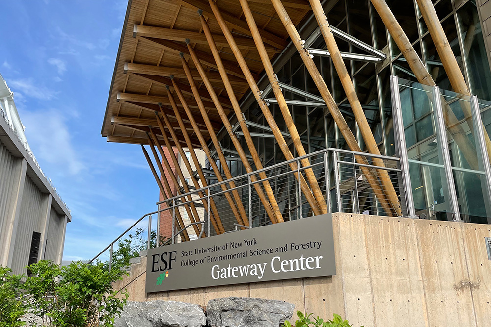 Picture of Gateway Center building with large wooden supports.