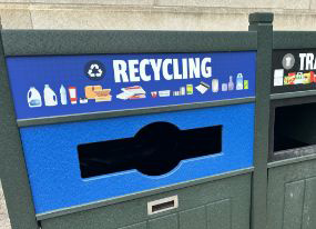 Recycling bin 